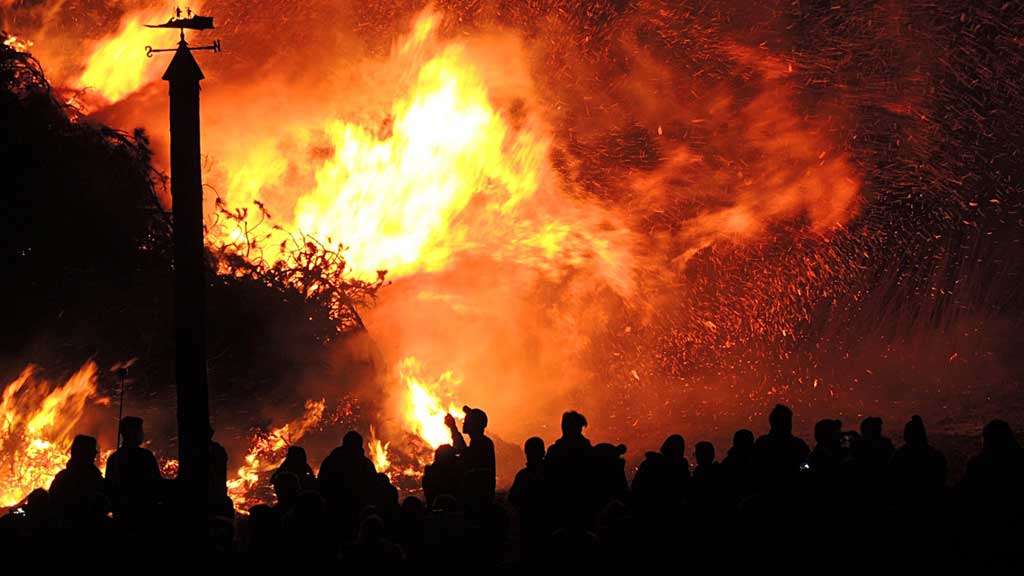 How Wildland Firefighters Prepare For Fire Season In Early Spring